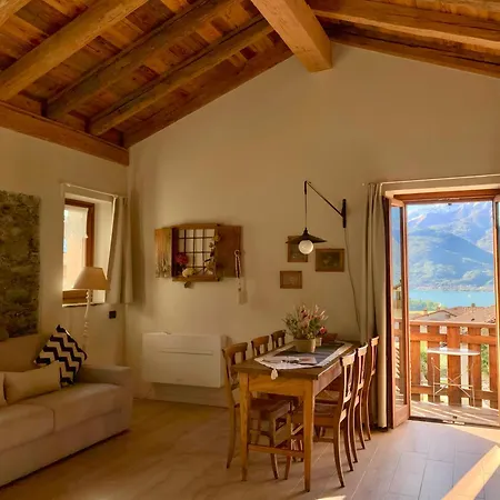 Apartament Alle Macine - Heritage In Molino Maufet Watermill - View Balcony Colico