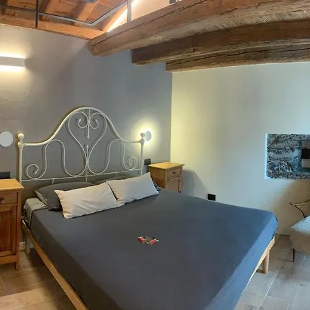 Alle Macine - Heritage In Molino Maufet Watermill - View Balcony